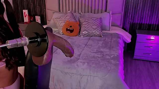 Lillyortiz online show from 15, 12, 2025