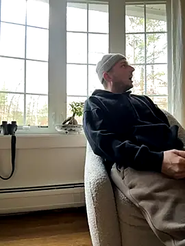 Snapshot of longcurved212121 chatting on 17, 11, 2025 longcurved212121 online show from 17, 11, 2025