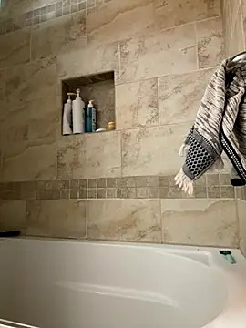 Snapshot of longcurved212121 chatting on 21, 11, 2025 longcurved212121 online show from 21, 11, 2025