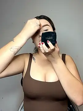 Snapshot of SaraBraun_ chatting on 8, 1, 2026 SaraBraun online show from 8, 1, 2026