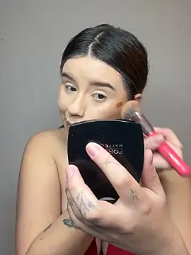 Snapshot of SaraBraun_ chatting on 3, 2, 2026 SaraBraun online show from 3, 2, 2026