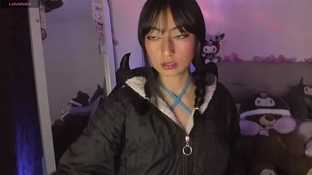 Snapshot of Any_Roussee chatting on 23, 4, 2026 Any Roussee online show from 23, 4, 2026