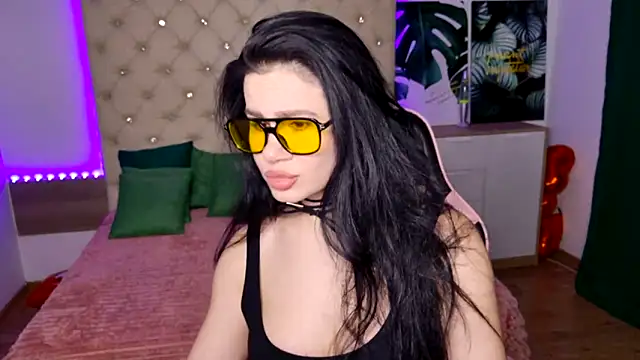 KattieSims online show from 21, 2, 2025