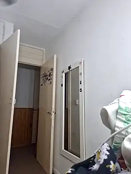 Jazmin-Cerezita online show from 28, 2, 2026