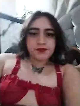 Snapshot of Yaz_Moon chatting on 4, 2, 2025 Yaz Moon online show from 4, 2, 2025