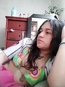 Snapshot of Yaz_Moon chatting on 5, 2, 2025 Yaz Moon online show from 5, 2, 2025