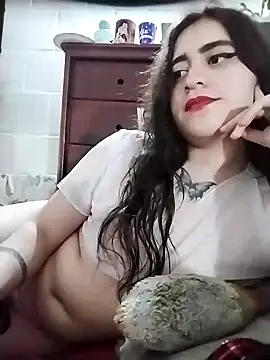 Snapshot of Yaz_Moon chatting on 6, 2, 2025 Yaz Moon online show from 6, 2, 2025