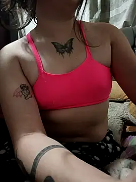 Snapshot of Yaz_Moon chatting on 22, 3, 2025 Yaz Moon online show from 22, 3, 2025