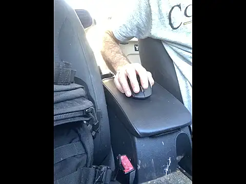 Twowellshapedheads online show from 11, 11, 2025