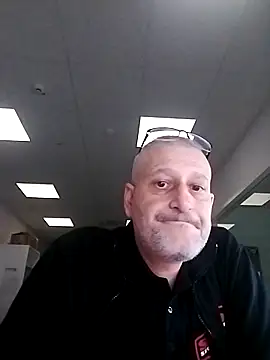 Snapshot of Husoban chatting on 19, 12, 2025 Husoban online show from 19, 12, 2025