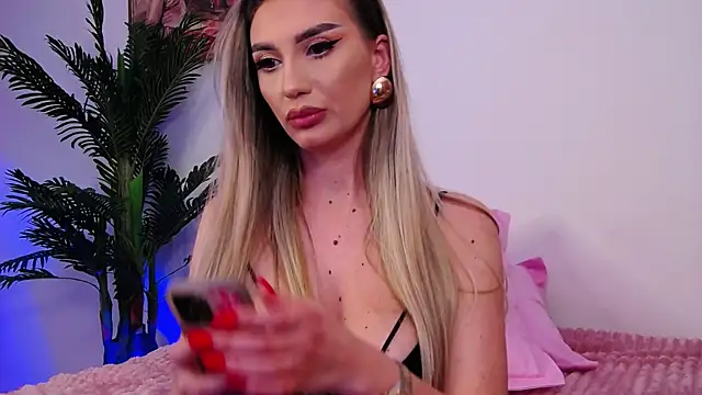 FelyJolie online show from 17, 12, 2024