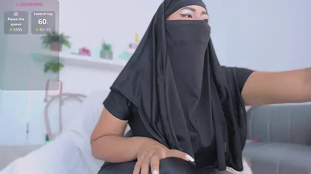 Snapshot of jazmin_anbar chatting on 14, 10, 2025 jazmin anbar online show from 14, 10, 2025