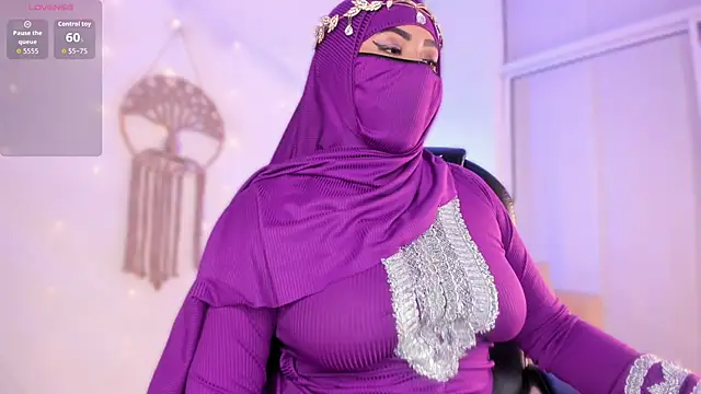 Snapshot of jazmin_anbar chatting on 27, 11, 2025 jazmin anbar online show from 27, 11, 2025