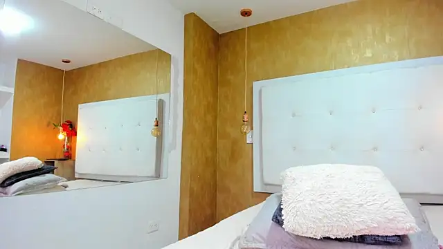 Snapshot of Milaspetite chatting on 25, 2, 2026 Milaspetite online show from 25, 2, 2026