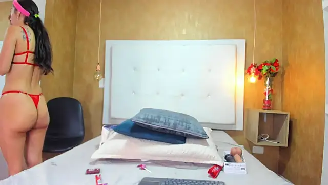 Snapshot of Milaspetite chatting on 25, 3, 2026 Milaspetite online show from 25, 3, 2026