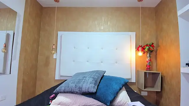 Snapshot of Milaspetite chatting on 27, 3, 2026 Milaspetite online show from 27, 3, 2026