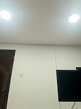 sasi luna online show from 8, 10, 2025