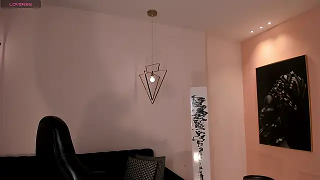 Snapshot of MiaFarrell_ chatting on 1, 10, 2025 MiaFarrell online show from 1, 10, 2025