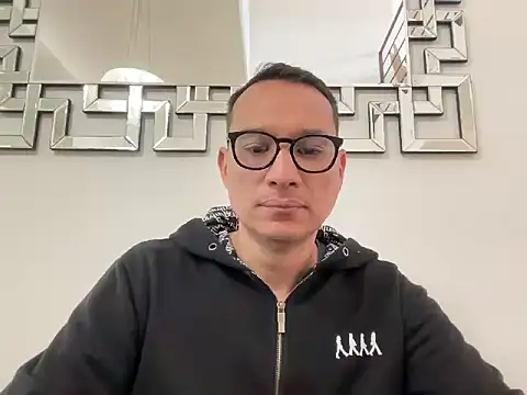 Snapshot of alex_ruiz85 chatting on 2, 2, 2026 alex ruiz85 online show from 2, 2, 2026