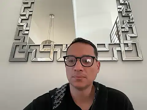 Snapshot of alex_ruiz85 chatting on 13, 2, 2026 alex ruiz85 online show from 13, 2, 2026