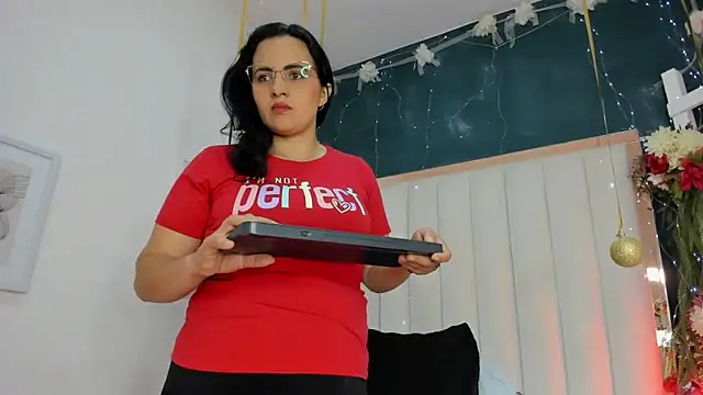 africa holmes online show from 7, 2, 2026