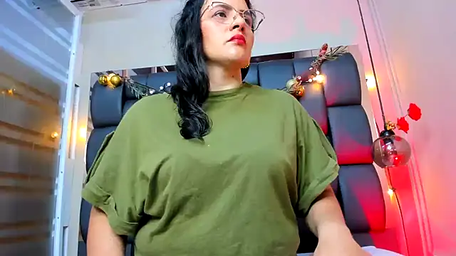 Snapshot of africa_holmes chatting on 24, 3, 2026 africa holmes online show from 24, 3, 2026