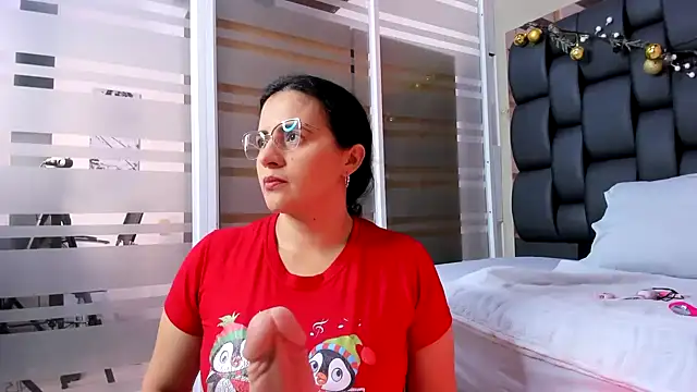 Snapshot of africa_holmes chatting on 29, 3, 2026 africa holmes online show from 29, 3, 2026