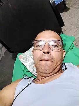 Snapshot of Alex011277 chatting on 4, 10, 2025 Alex011277 online show from 4, 10, 2025