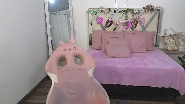 Snapshot of kittystart_tay chatting on 7, 3, 2025 kittystart tay online show from 7, 3, 2025