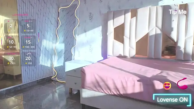 Snapshot of kittystart_tay chatting on 9, 9, 2025 kittystart tay online show from 9, 9, 2025