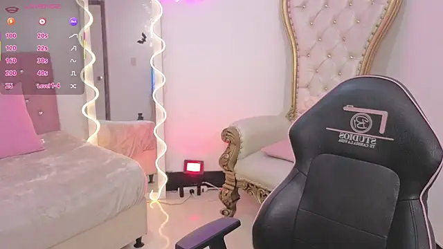 Snapshot of kittystart_tay chatting on 8, 11, 2025 kittystart tay online show from 8, 11, 2025