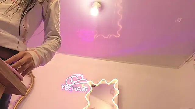 Snapshot of kittystart_tay chatting on 19, 11, 2025 kittystart tay online show from 19, 11, 2025