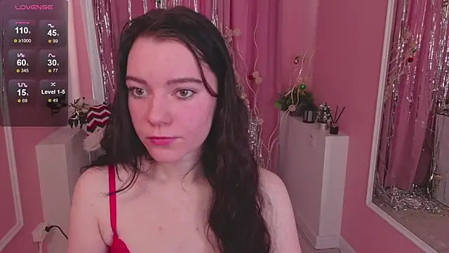 Snapshot of Lana__Cute_ chatting on 18, 12, 2024 Lana Cute online show from 18, 12, 2024