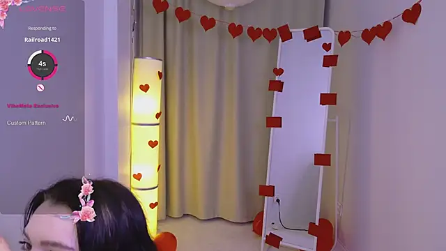 Snapshot of Lana__Cute_ chatting on 11, 2, 2025 Lana Cute online show from 11, 2, 2025