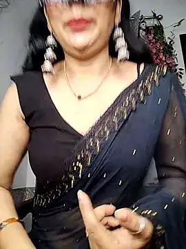 Snapshot of sexy_bhabhi69 chatting on 4, 10, 2025 sexy bhabhi69 online show from 4, 10, 2025