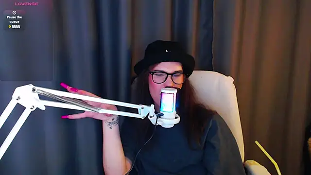 Cassie Bae online show from 2, 3, 2025