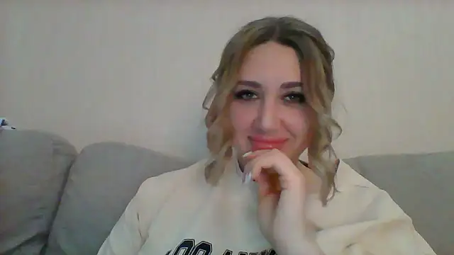 Snapshot of VickyLove047 chatting on 2, 1, 2025 VickyLove047 online show from 2, 1, 2025