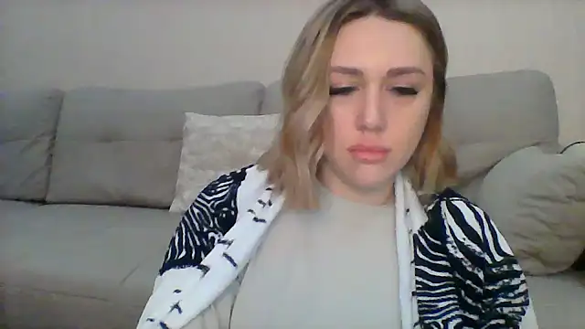 Snapshot of VickyLove047 chatting on 9, 1, 2025 VickyLove047 online show from 9, 1, 2025