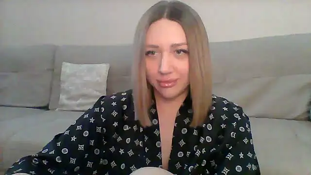 Snapshot of VickyLove047 chatting on 10, 3, 2025 VickyLove047 online show from 10, 3, 2025