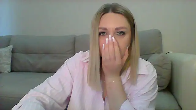 Snapshot of VickyLove047 chatting on 16, 9, 2025 VickyLove047 online show from 16, 9, 2025