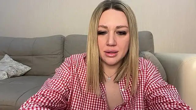 Snapshot of VickyLove047 chatting on 29, 9, 2025 VickyLove047 online show from 29, 9, 2025