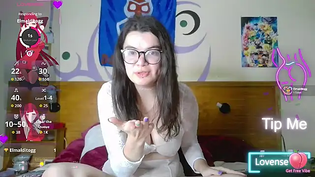 Snapshot of MilahHot13 chatting on 23, 9, 2025 MilahHot13 online show from 23, 9, 2025