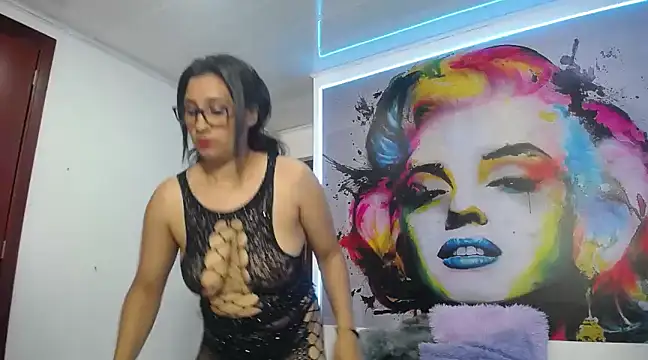 karime sexygirl online show from 17, 1, 2025