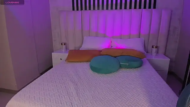 FernandaX1 online show from 24, 10, 2025