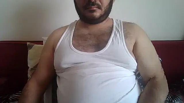 UrfavSlaveBitch online show from 15, 5, 2026