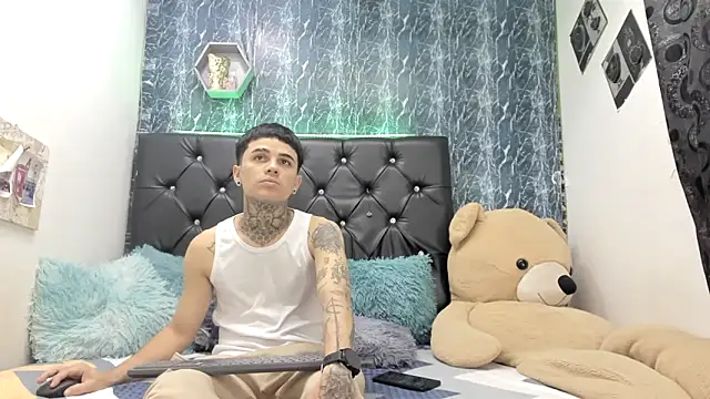 exotic hot couple online show from 25, 11, 2025