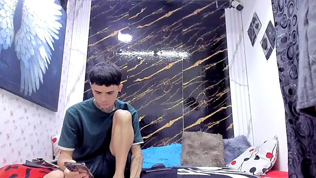 exotic hot couple online show from 10, 6, 2026