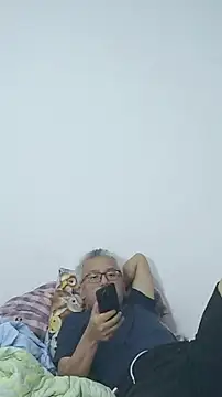Snapshot of leoUSIR chatting on 29, 5, 2026 leoUSIR online show from 29, 5, 2026
