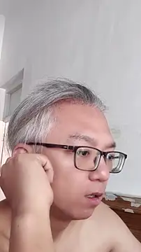 Snapshot of leoUSIR chatting on 15, 7, 2026 leoUSIR online show from 15, 7, 2026