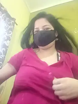 Snapshot of hornycoupleJandS chatting on 4, 7, 2026 hornycoupleJandS online show from 4, 7, 2026